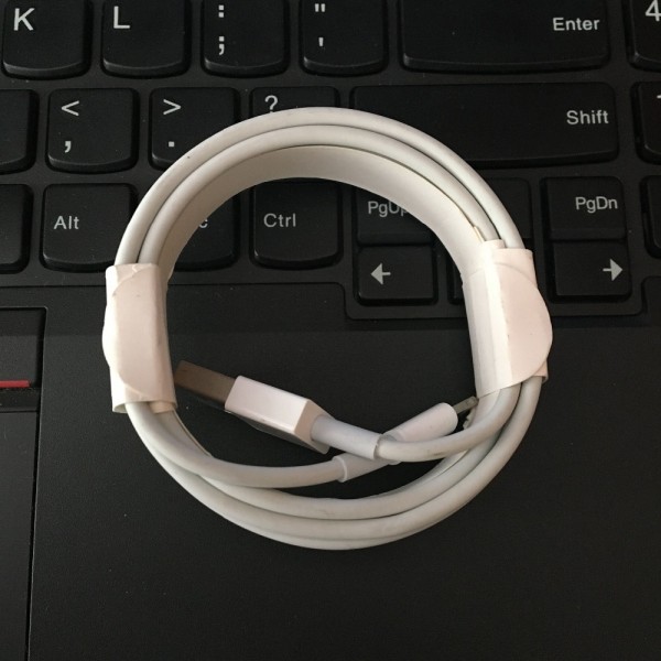 2m datový a nabíjací USB/Lightning kábel