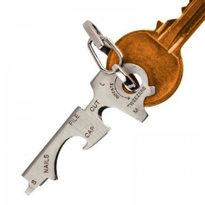 8v1 multifunkční nerezový přívěsek na klíče